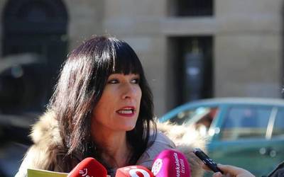 Agurne Gaubeka (Behatokia): “Herritarrok ikusarazi behar diegu ezin dituztela gure hizkuntza eskubideak urratu”