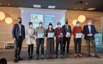 Dualean euskararen erabilera indartzeko egindako lana aitortu diote Izarraitz Lanbide Heziketari