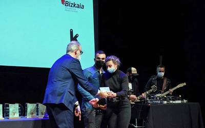 Hodei Ezpeleta aizkolaria saritu dute Deia Kirol Sarietan