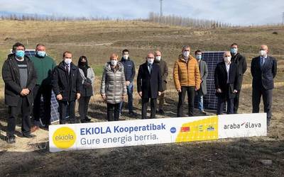 Ekiola energia kooperatibak lehen proiektuak aurkeztu ditu Araban