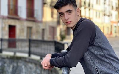 Ibai Larrea: "Errekorra ondu nuen Alzolarekin egindako igoerari esker"