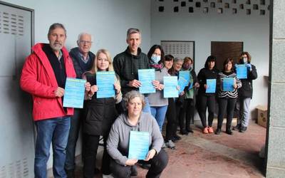 Ukrainarrei laguntzeko SOS Ukraina Zumaia taldea sortu dute