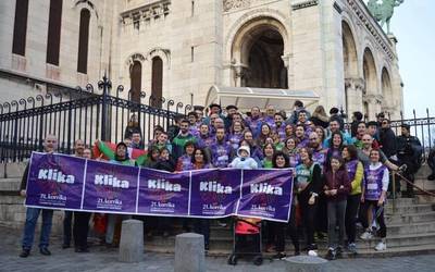 "Jendeari harrigarria zaio Parisen Korrika bezalako ekimen edo manifestazio alai bat ikustea"