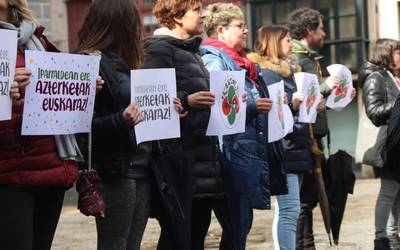 Elkarretaratzeak, Ipar Euskal Herrian azterketak euskaraz egin ahal izatea aldarrikatuz