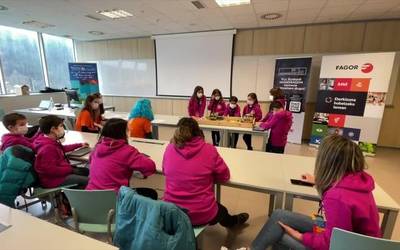'Arizmendi-Ikerlan 4' taldea estatu mailako First Lego League finalerako sailkatu da