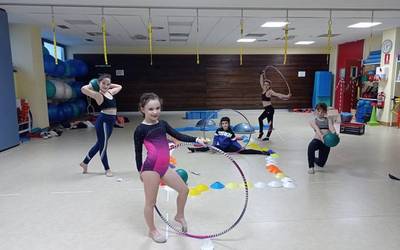 Iskiza Sakana gimnasten erakustaldia