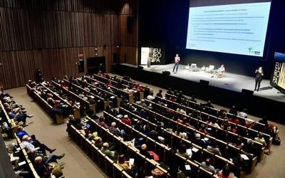 Martxan da Gasteizen energia komunitarioko proiektuak sortzeko prozesua