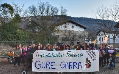 Asteburu feminista aurrean