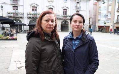 Iritsi dira ukrainar batzuk, baina zaildu egin da hango komunikazioa