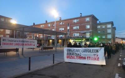 Kapitalismoan emakumezkoak esplotatuta eta zapalduta daudela gaztigatu dute