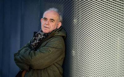 Felipe Juaristi: "Literatura egiaren antza duen gezur bat da, sorkaria"