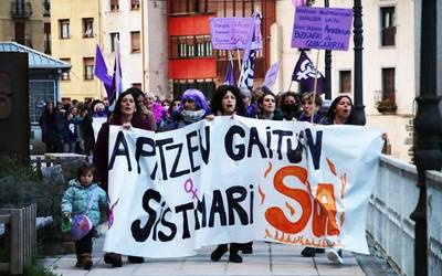 Martxoaren 8ko mobilizazioa argazkitan