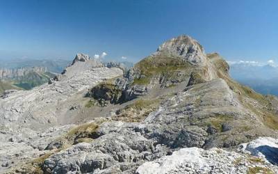 Desagertutako mendizale gasteiztar baten bila daude Hiru Erregeen Mahaian