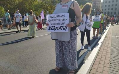 Aurrez aurreko itzulera seguru eta adostua aldarrikatu dute gaur Bilbon