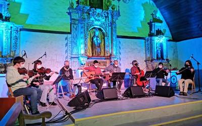 Euskara oinarri, literatura, kirola eta musika nagusi