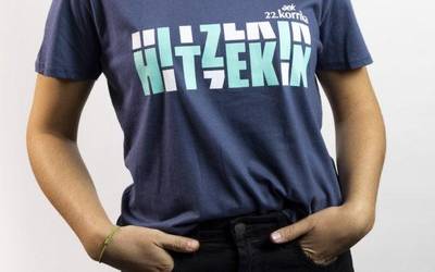 Korrikako arropa salgai egongo da zapatuko azokan