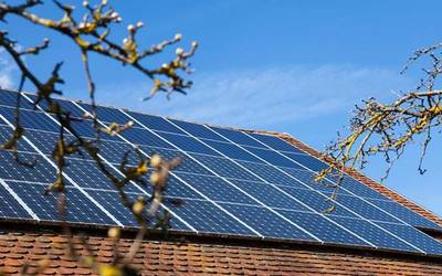 Energia komunitate bat sortzeko eskaera egin du EH Bilduk