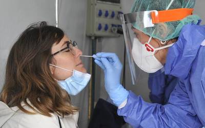 Atzo positibo bakarra atzeman zuten gure lurraldean, Nafarroa osoan 197