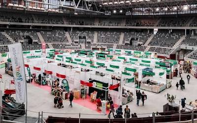 10.000 pertsona baino gehiago hurbildu dira aurten Bioaraba azokara