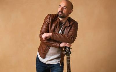 Mikel Zamora: "Nik sortu ditut kantak, eta oso pertsonalak dira, oso neureak"