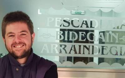 «Arrain freskoa, bertako barazkiak eta frutak eta Nafarroako kontserbak ditugu»