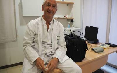“Oinarrikoa zaintzea oso garrantzitsua da Osasun Sisteman, bestela dena pikutara joango da”