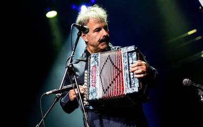 Joseba Tapiaren kontzerturako bi sarrera zozkatuko ditu Maxixatzenek