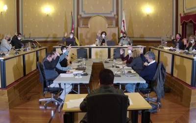 Mendebaldeko Saharako gatazkan Madrilek jarrera "errotik" aldatu izana salatu du Bergarako udalbatzak
