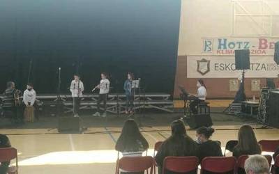 Fuilsenfulsan taldeak Debagoieneko musika eskolen topaketan parte hartu zuen
