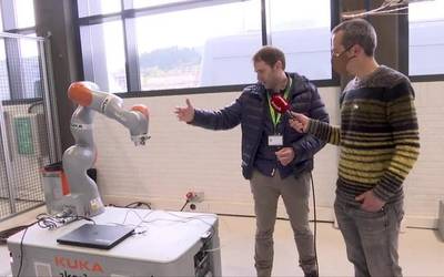 Digitalizazioaz, elektronikaz eta robotikaz bertatik bertara ikasten, Ikerlanen