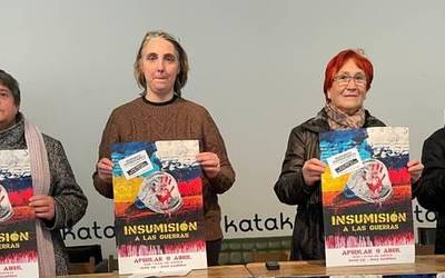 Gehiengo sindikal zabal batek eman dio babesa larunbateko gerren aurkako manifestazioari