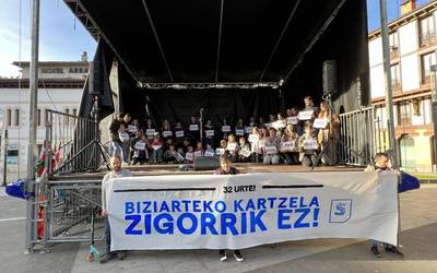 'Bizi arteko kartzela zigorraren' aurkako aldarrikapena egin du Arrasateko Sarek