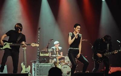 Noa & The hell drinkers taldearen kontzertua Herriko Antzokian