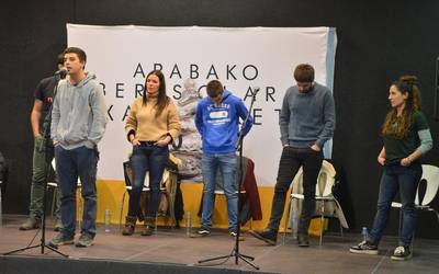 Arabako Bertsolari Txapelketak bere bidea jarraitzen du