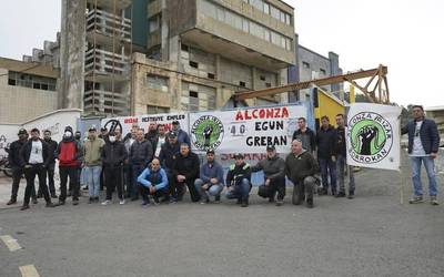 Asteleheneko 25 kaleratzeak onartu ez eta borrokan segituko dutela azpimarratu dute Alconzako langileek