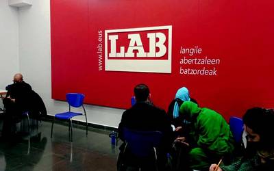 LAB sindikatuak aurreiritzi arrazistak deseraikitzeko saioa egingo du zapatuan