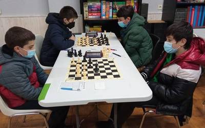 Bigarren amaitu du igoera fasea Kbi xake klubak