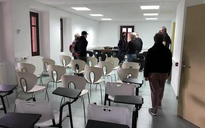 Irisgarritasun eta berritze lanak bukatuta, ireki dute Olaran etxea