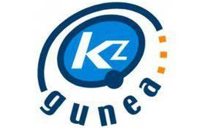 Facebook, zure lagun eta senideekin konektatu