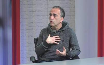 Jose Ramon Bardeci: "Erretzeari uzteko talde terapietan saiatzen gara motibazioan eragiten eta laguntza eskaintzen"