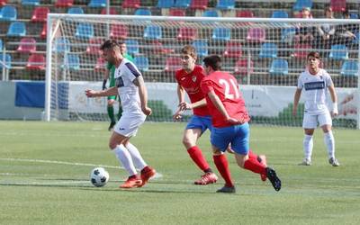 Aloña Mendik 3-0 irabazi dio liderrari