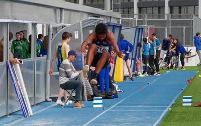 Gipuzkoan aire zabaleko atletismo denboraldiari hasiera eman zitzaion Altamiran