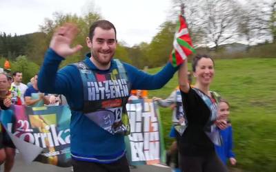 Emozioz beterik, euskararen alde “Korrika” egin zuen Goierrik