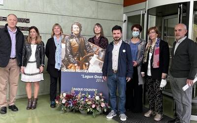 Oñatin kokatutako Artxibo Historikoko ikerketa aretoak Selma Huxleyren izena hartu du
