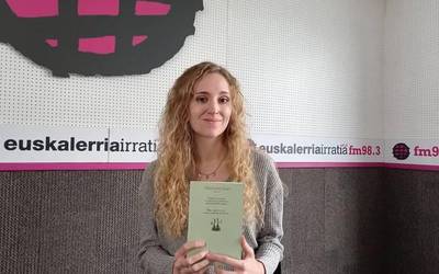Iosune de Goñi: "Gazteen artean gero eta gehiago irakurtzen da poesia, agian gizarte azeleratu batean bizi garelako"