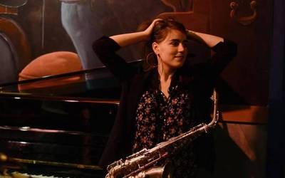 Irene Reig saxofonista The Garage aretoan izango da, Jazzaren Nazioarteko Eguna ospatzeko