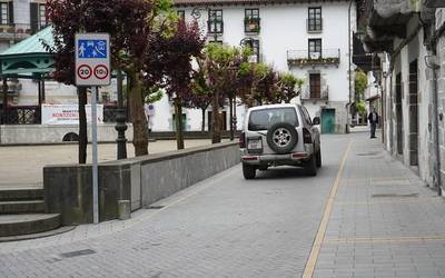 Gaur ireki da autoentzako Lesakako Plaza Zaharretik Arretxea karrikara doan bidea
