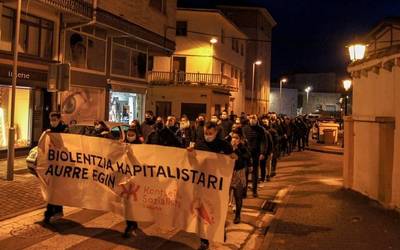 Kontseilu Sozialistak sozialismoa eraikitzera deitu du