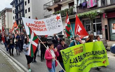 LABek «zaintza lanak, aberastasuna eta enplegua banatzea» exijitu zuen maiatzaren 1ean Leitzako eta Doneztebeko manifestazioetan