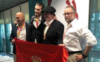 Urki Neol arizkundarra eta Alex Santesteban iruritarra sarituak Madrilgo Spainskills lehiaketan